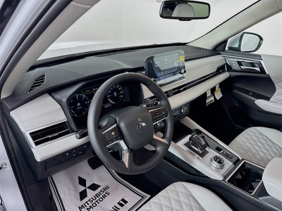 2025 Mitsubishi Outlander PHEV SEL