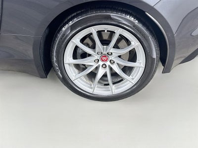 2018 Jaguar F-TYPE Base