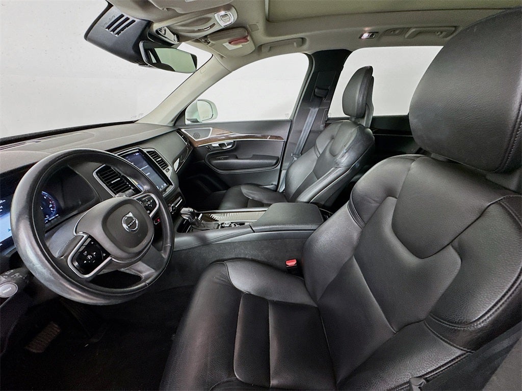 2018 Volvo XC90 T5 Momentum