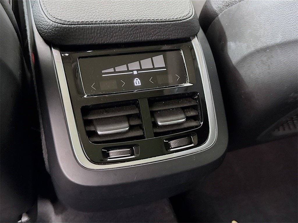 2018 Volvo XC90 T5 Momentum