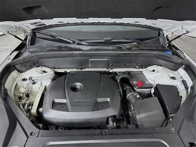 2018 Volvo XC90 T5 Momentum